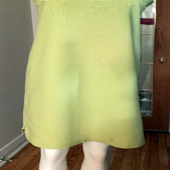 Robe vert pomme doublée. - Picture 3 of 6